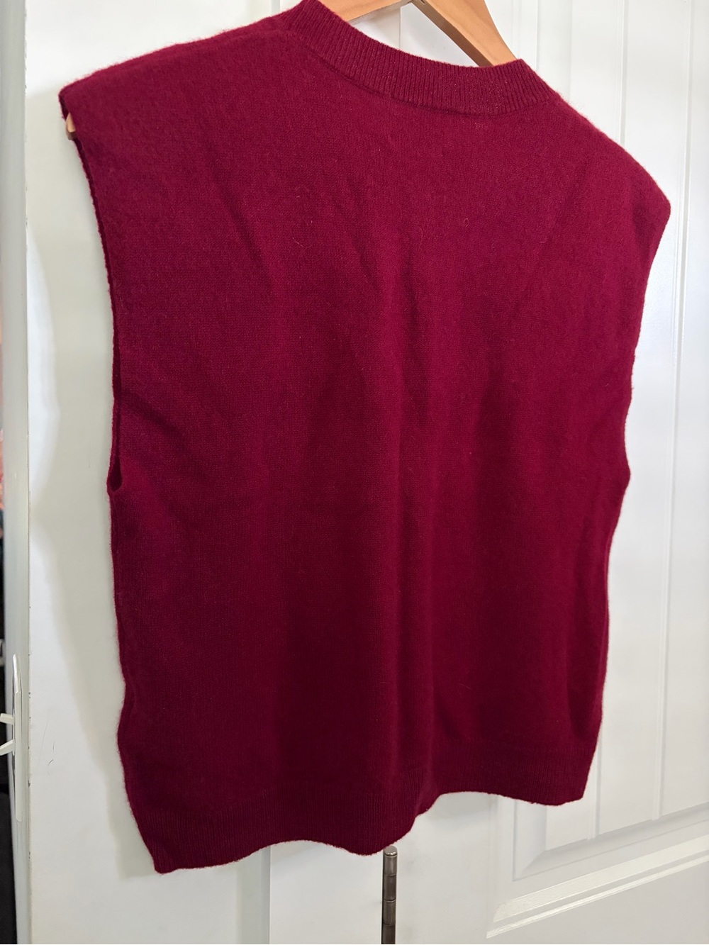 Brodie Burgundy Cashmere Sweater Vest S - Picture 5 of 5